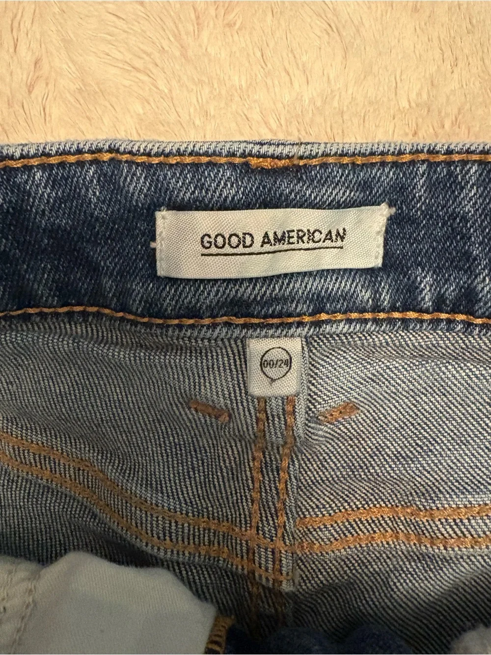 Good American Bombshell Denim Shorts